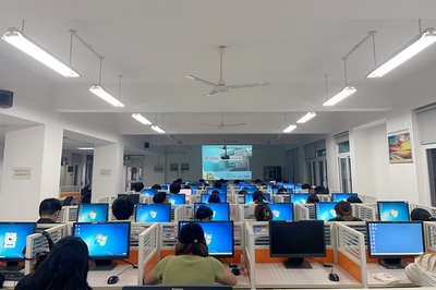 圖書館2024年新生電子資源培訓與教育信息咨詢服務圓滿成功